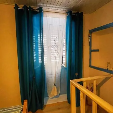 Guesthouse Porto Cres Esterno foto